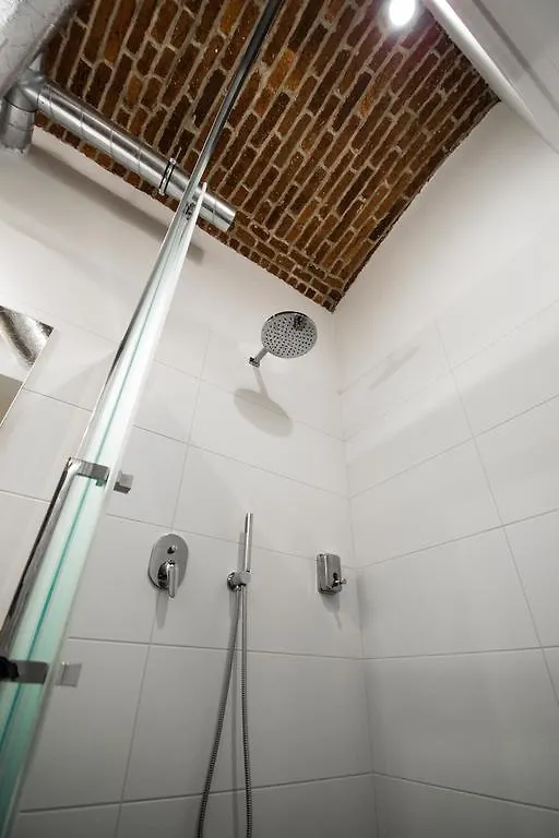Brooklyn Sauna Apt By Ruterra Praga
